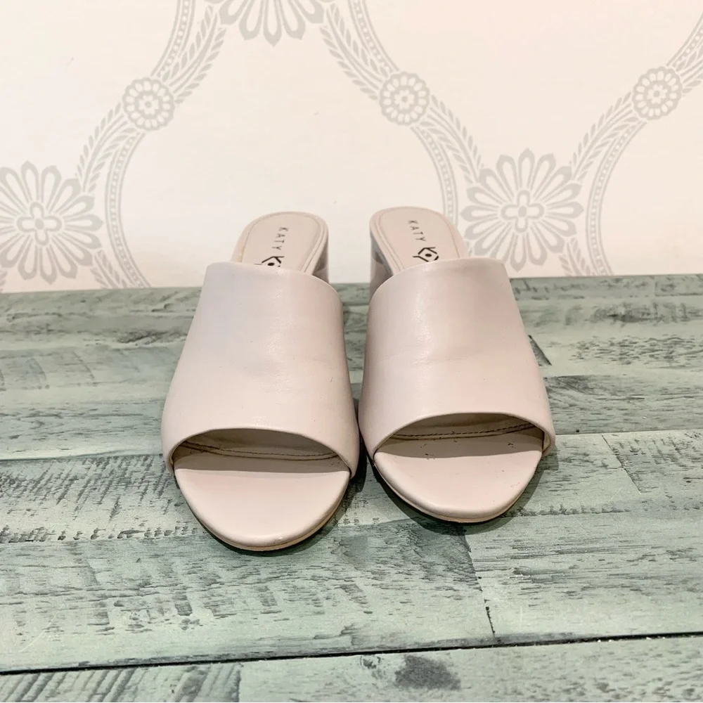 Katy Perry The Landen Shoes Beige Slide 6.5